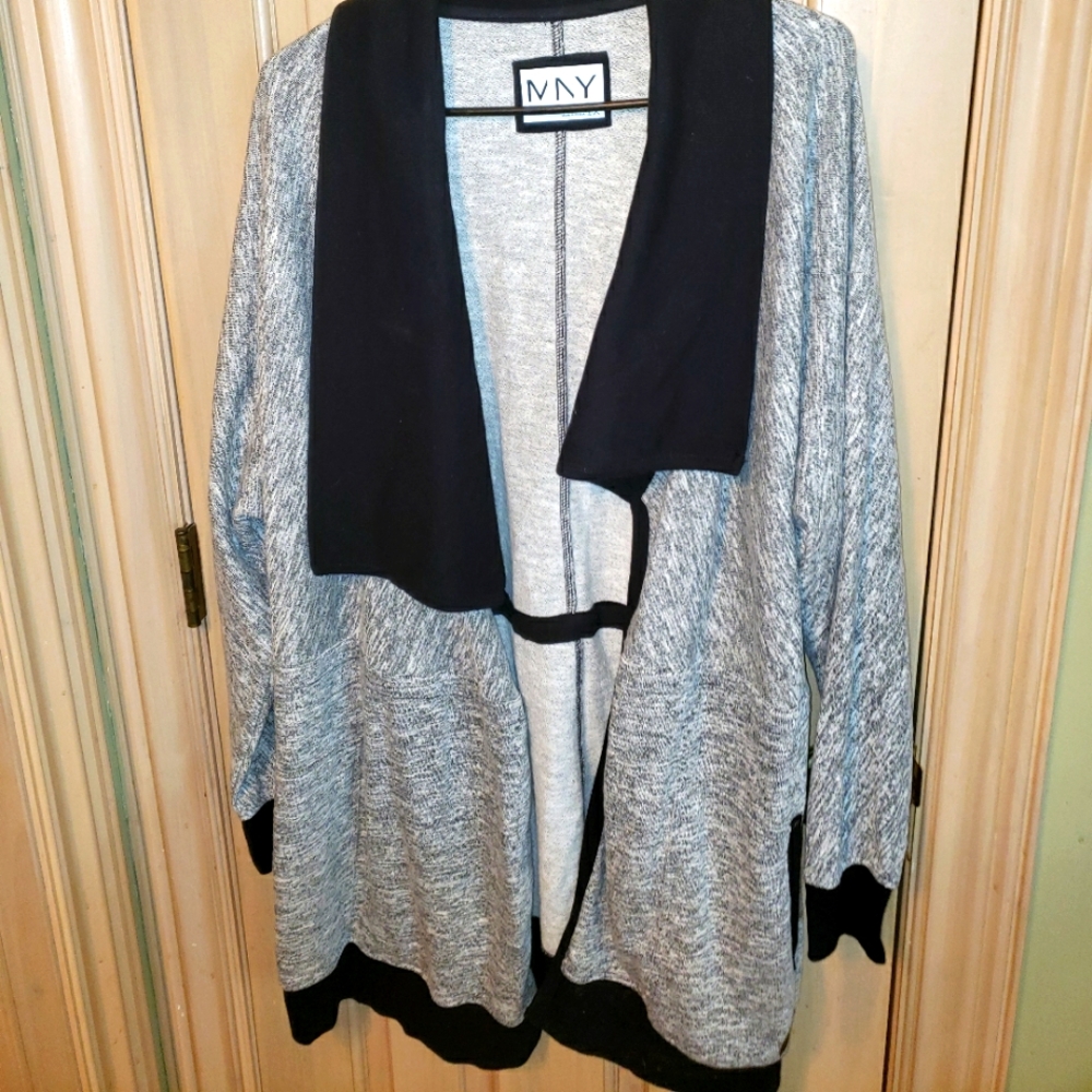 Plus sz 1X Andrew Marc New York longer Cardigan sweater